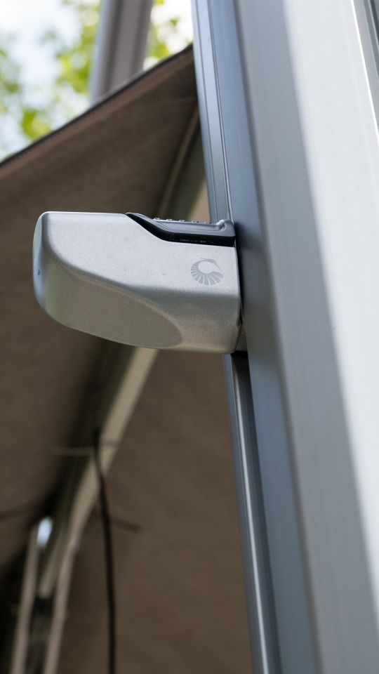 cantilever umbrella handle