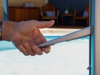 rotating cantilever umbrella