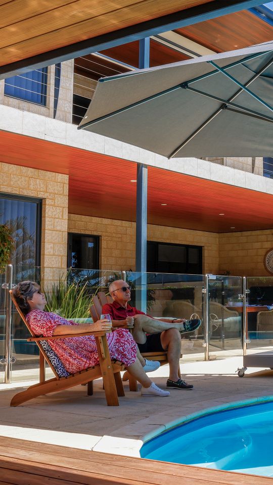 cantilever umbrella relaxation